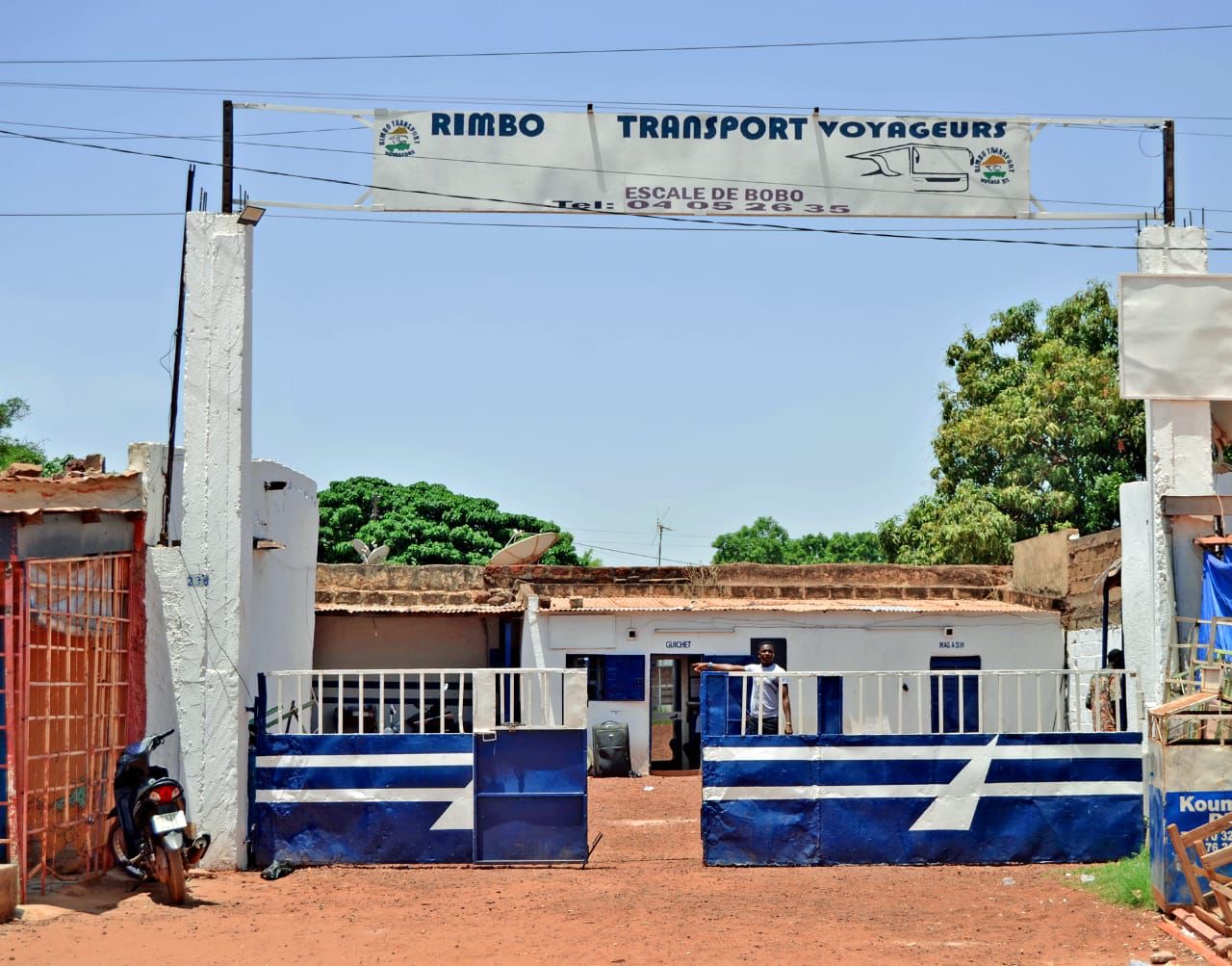 Gare escale de Bobo